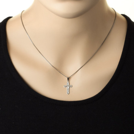 Ezüst medál - kereszt, kézi gravírozással | Argento-ekszer.hu