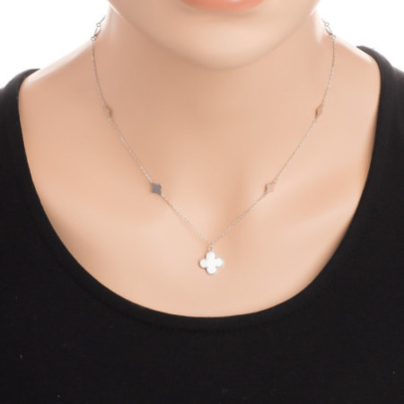 Ezüst nyaklánc - négylevelű lóhere, fehér  gyöngyház, hossza 43 - 46 cm | Argento-ekszer.hu