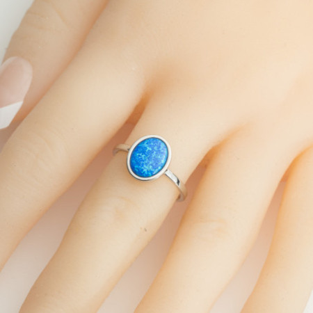 Ezüst gyűrű - kék ovális szintetikus opál | Argento-ekszer.hu