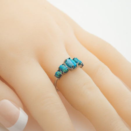 Ezüst gyűrű - kék ovális szintetikus opálok | Argento-ekszer.hu