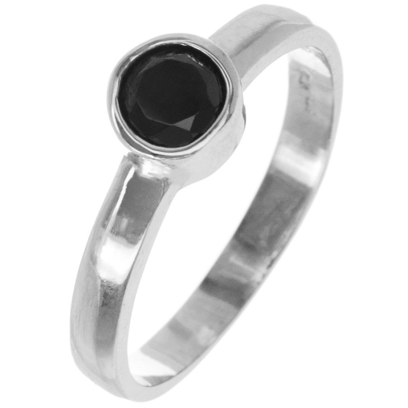 Ezüst gyűrű - fekete kerek cirkónia | Argento-ekszer.hu