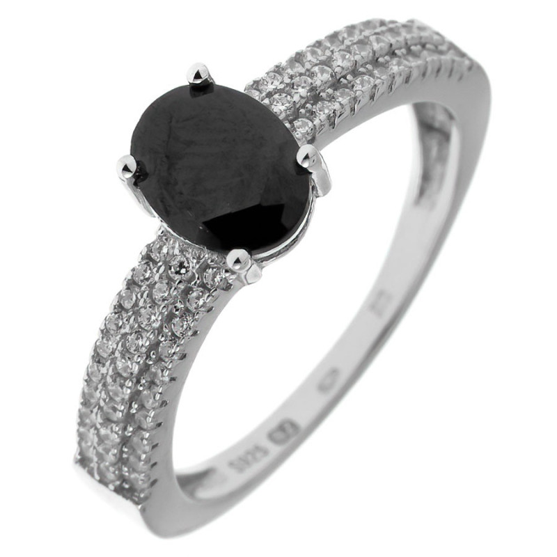 Ezüst gyűrű - átlátszó kerek cirkóniák, fekete ovális cirkónia | Argento-ekszer.hu