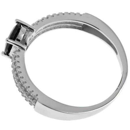 Ezüst gyűrű - átlátszó kerek cirkóniák, fekete ovális cirkónia | Argento-ekszer.hu