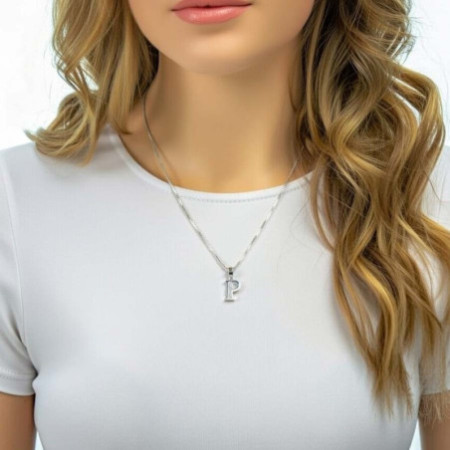 Ezüst medál - levél P, átlátszó kerek cirkóniák | Argento-ekszer.hu