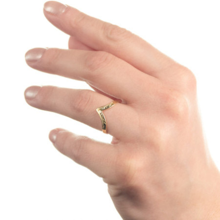 Aranyozott ezüst gyűrű - kézi gravírozással | Argento-ekszer.hu
