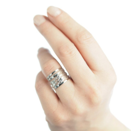 Ezüst gyűrű - kézi gravírozással | Argento-ekszer.hu