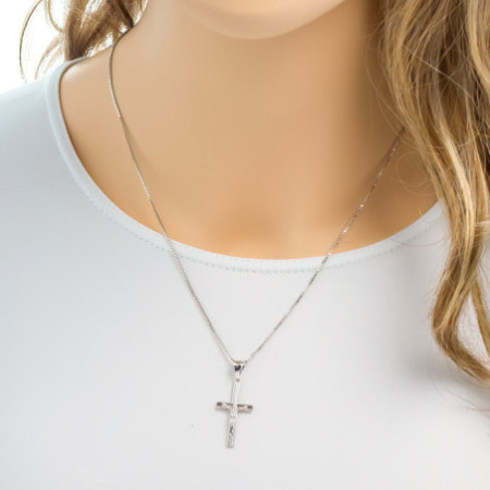 Ezüst medál - kereszt Jézussal | Argento-ekszer.hu