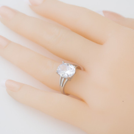 Ezüst gyűrű - átlátszó ovális cirkónia | Argento-ekszer.hu